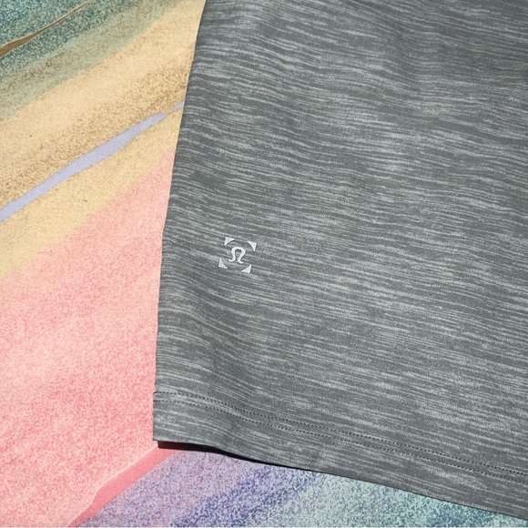 Lululemon T.H.E. Short *Linerless 9" Heather Allover Sea Salt Light Cast Size L‎ - Picture 8 of 10